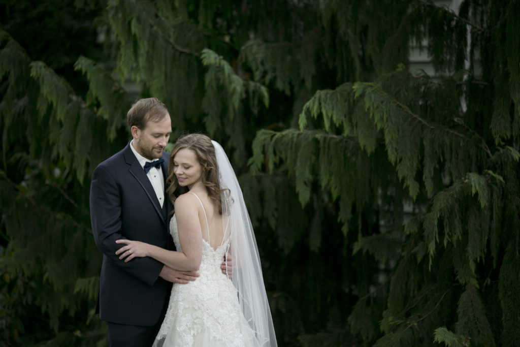 Bride and groom Hershey Pa